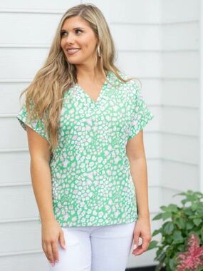 Michelle McDowell Laurie
Top in Wild Safari Pine size Small